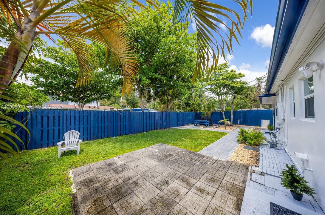 For Sale: $729,900 (4 beds, 3 baths, 1596 Square Feet)