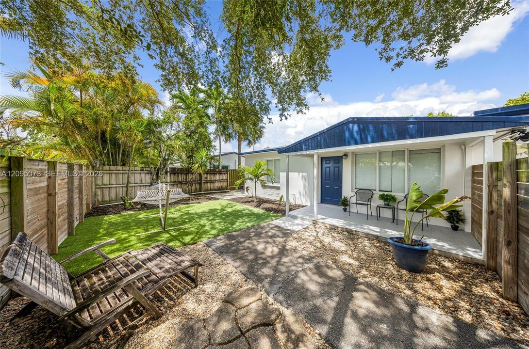 For Sale: $729,900 (4 beds, 3 baths, 1596 Square Feet)