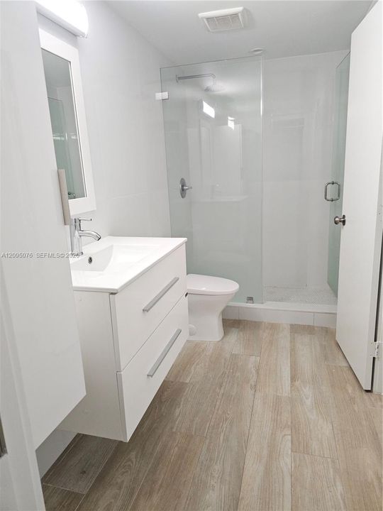 В аренду: $4,000 (1 спален, 1 ванн, 655 Квадратных фут)