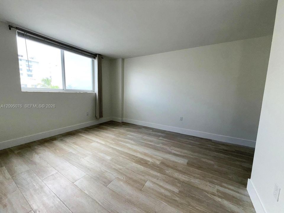 В аренду: $4,000 (1 спален, 1 ванн, 655 Квадратных фут)