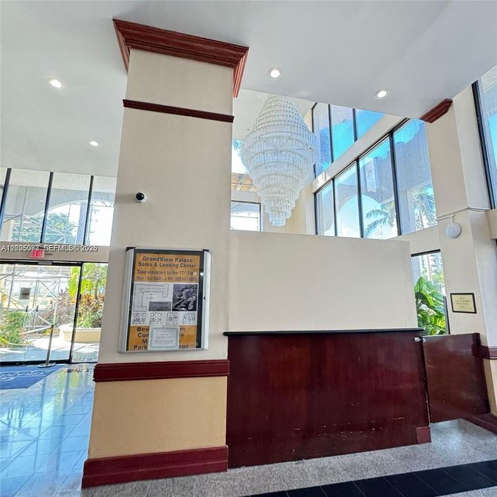 For Rent: $2,690 (2 beds, 2 baths, 1030 Square Feet)