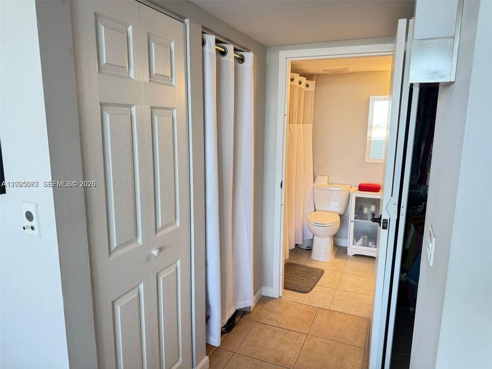 For Rent: $2,690 (2 beds, 2 baths, 1030 Square Feet)