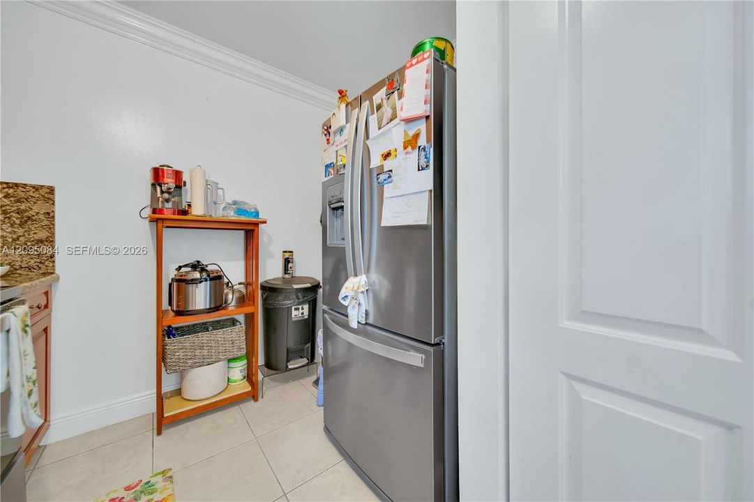 En Venta: $525,000 (3 camas, 2 baños, 1205 Pies cuadrados)