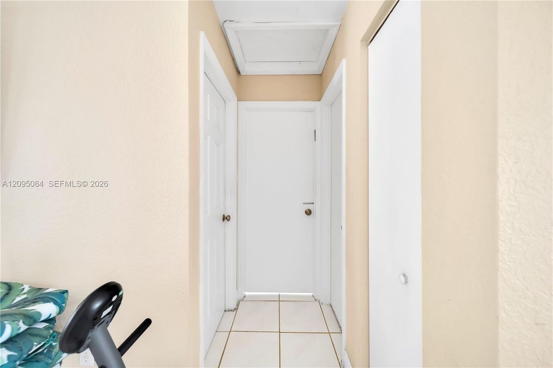 En Venta: $525,000 (3 camas, 2 baños, 1205 Pies cuadrados)