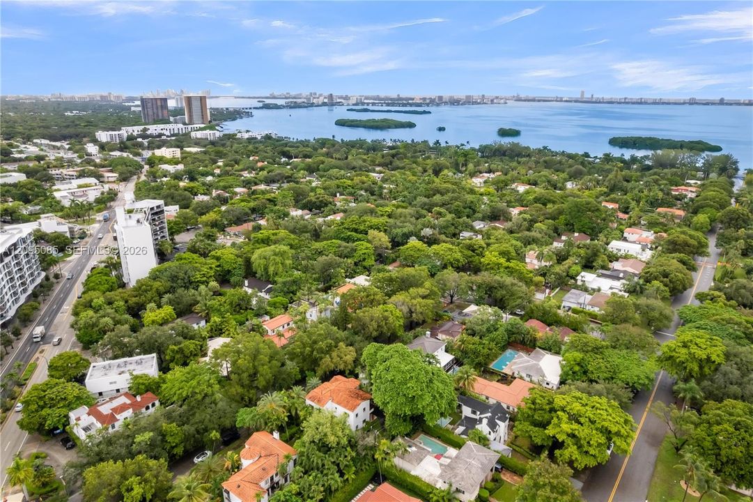 На продажу: $2,895,000 (4 спален, 4 ванн, 2283 Квадратных фут)