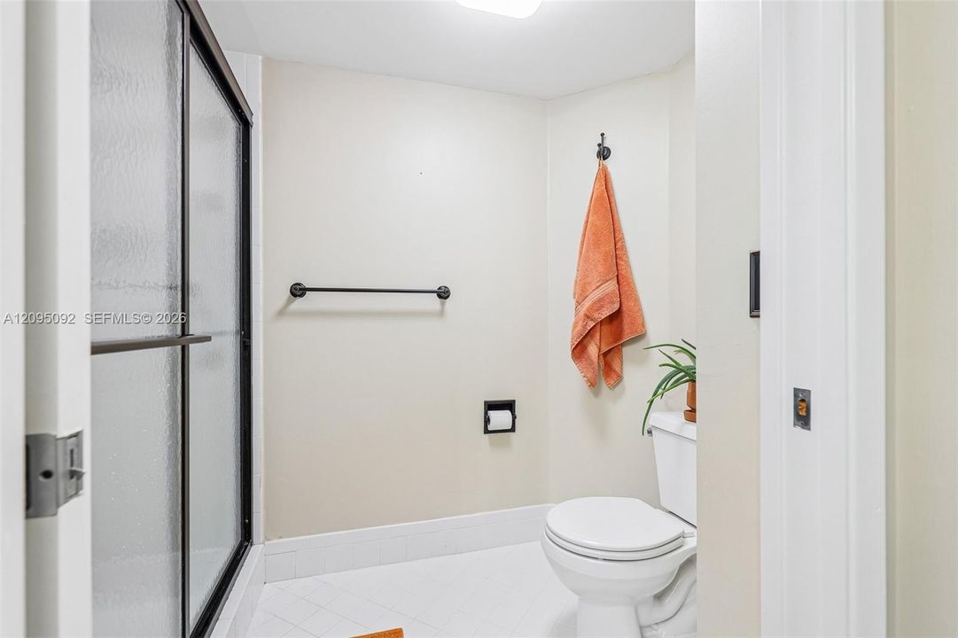 En Venta: $295,000 (2 camas, 2 baños, 1533 Pies cuadrados)