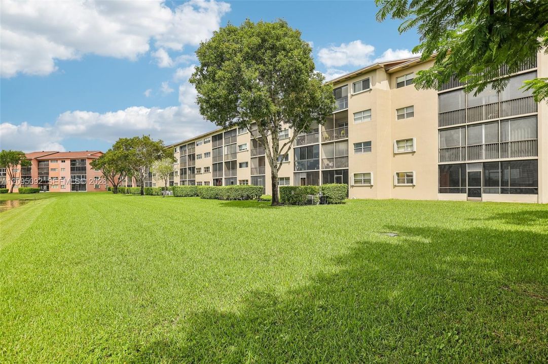 En Venta: $295,000 (2 camas, 2 baños, 1533 Pies cuadrados)