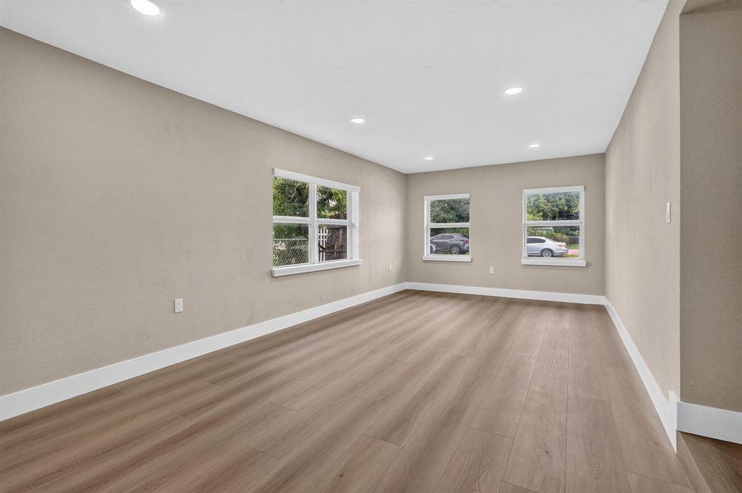 16-web-or-mls-8H3A4834