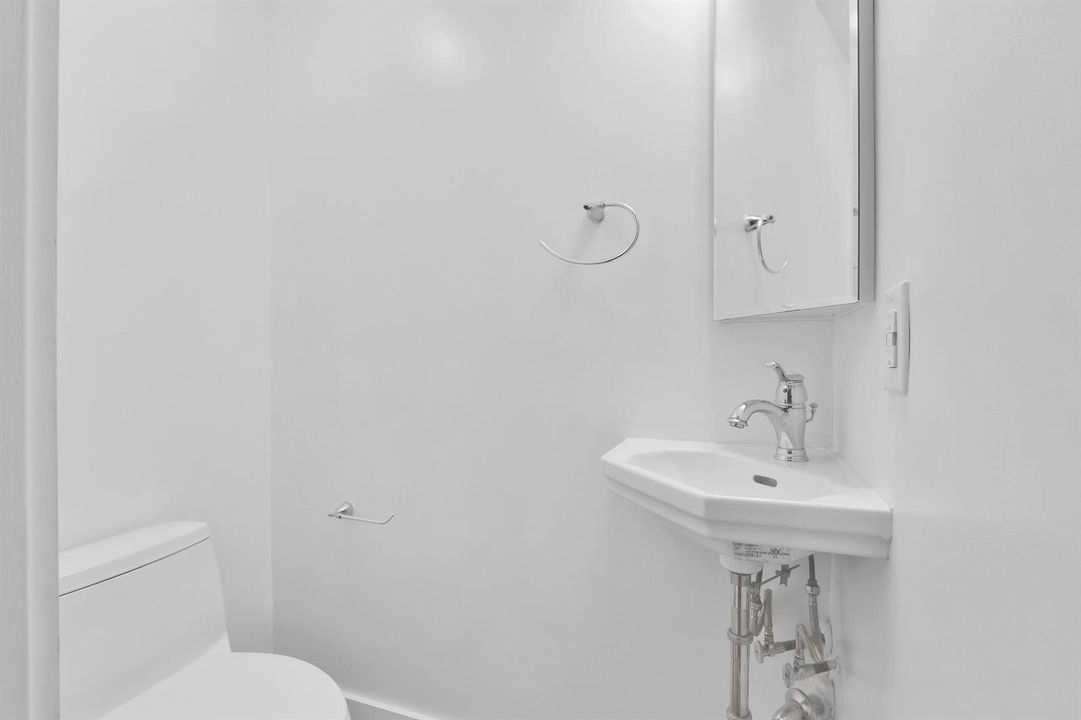 1219 Periwinkle Pl, Wellington -10