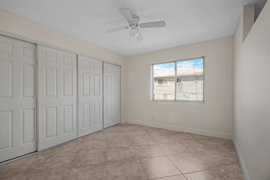 17_accutour_690 se 23rd ave apt 3 -021
