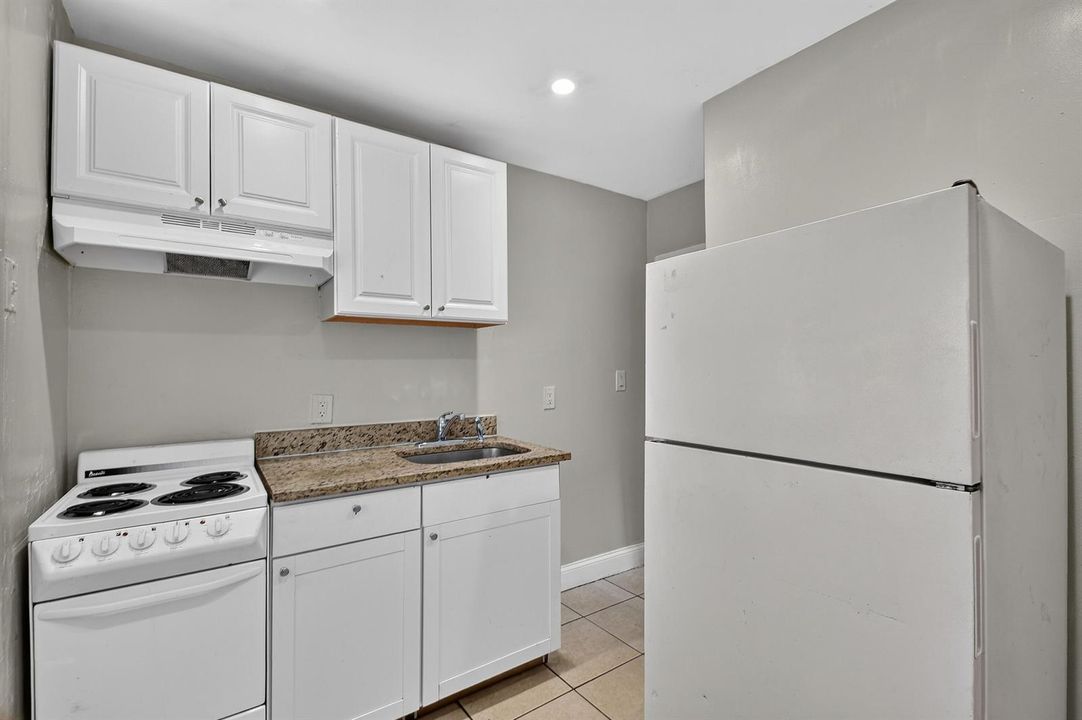 8877thSt-Unit201(4)