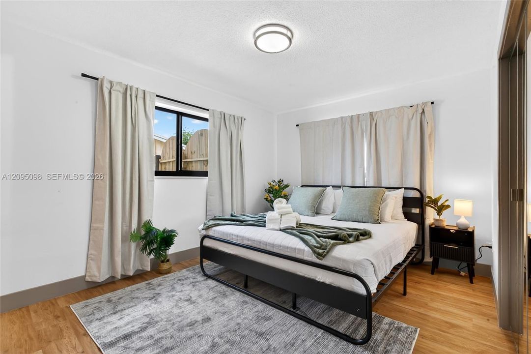 For Rent: $4,500 (4 beds, 2 baths, 2199 Square Feet)