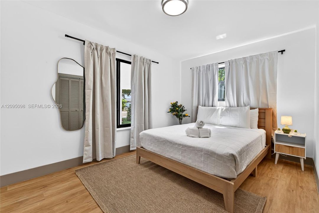 For Rent: $4,500 (4 beds, 2 baths, 2199 Square Feet)