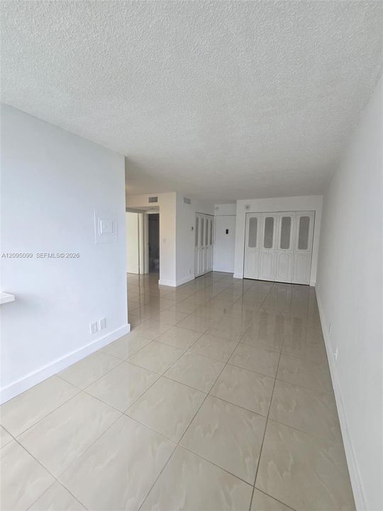 For Rent: $2,000 (1 beds, 1 baths, 640 Square Feet)