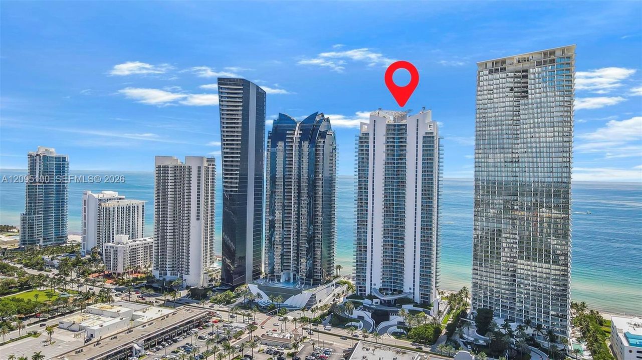 В аренду: $5,500 (1 спален, 1 ванн, 862 Квадратных фут)