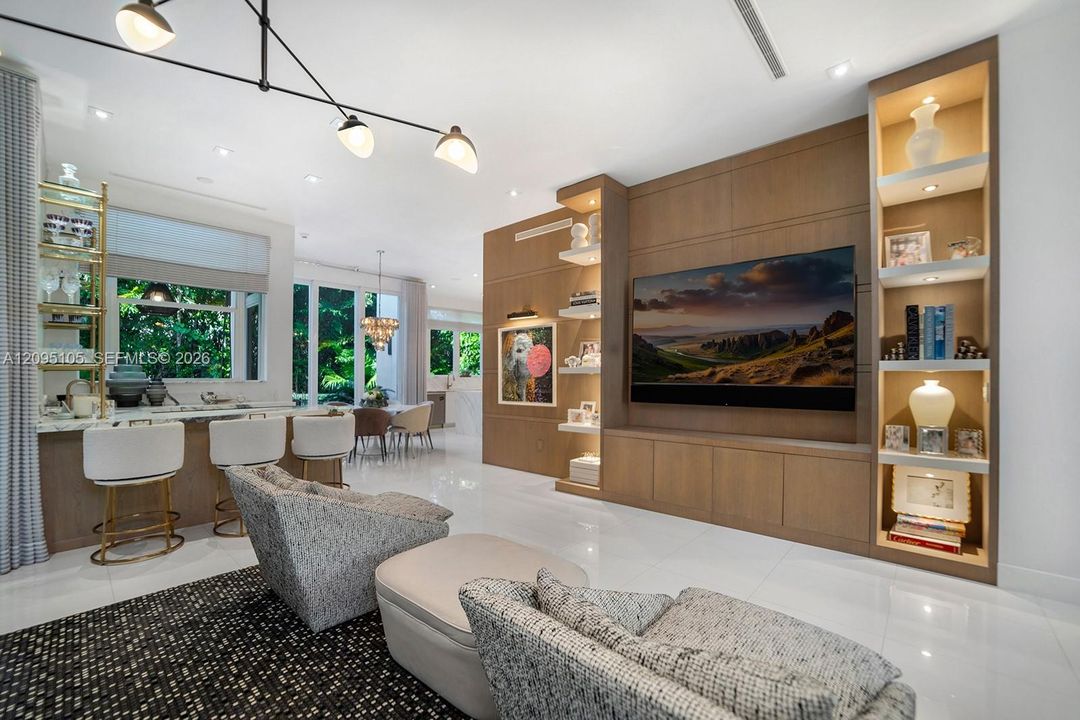 En Venta: $7,999,000 (6 camas, 6 baños, 4669 Pies cuadrados)