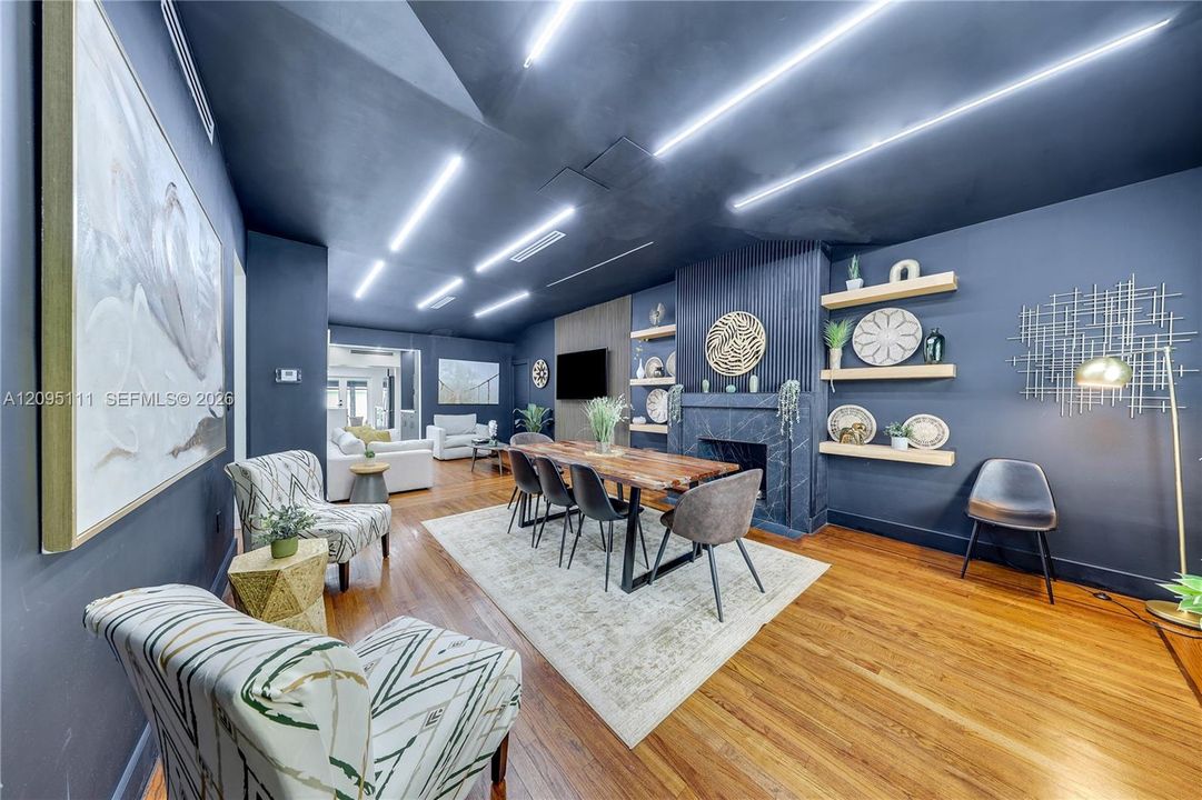 For Sale: $1,540,000 (5 beds, 4 baths, 2225 Square Feet)