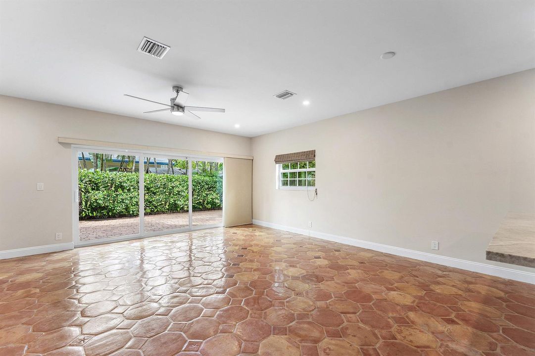 012-620Northeast9thAvenue-4-FortLauderda