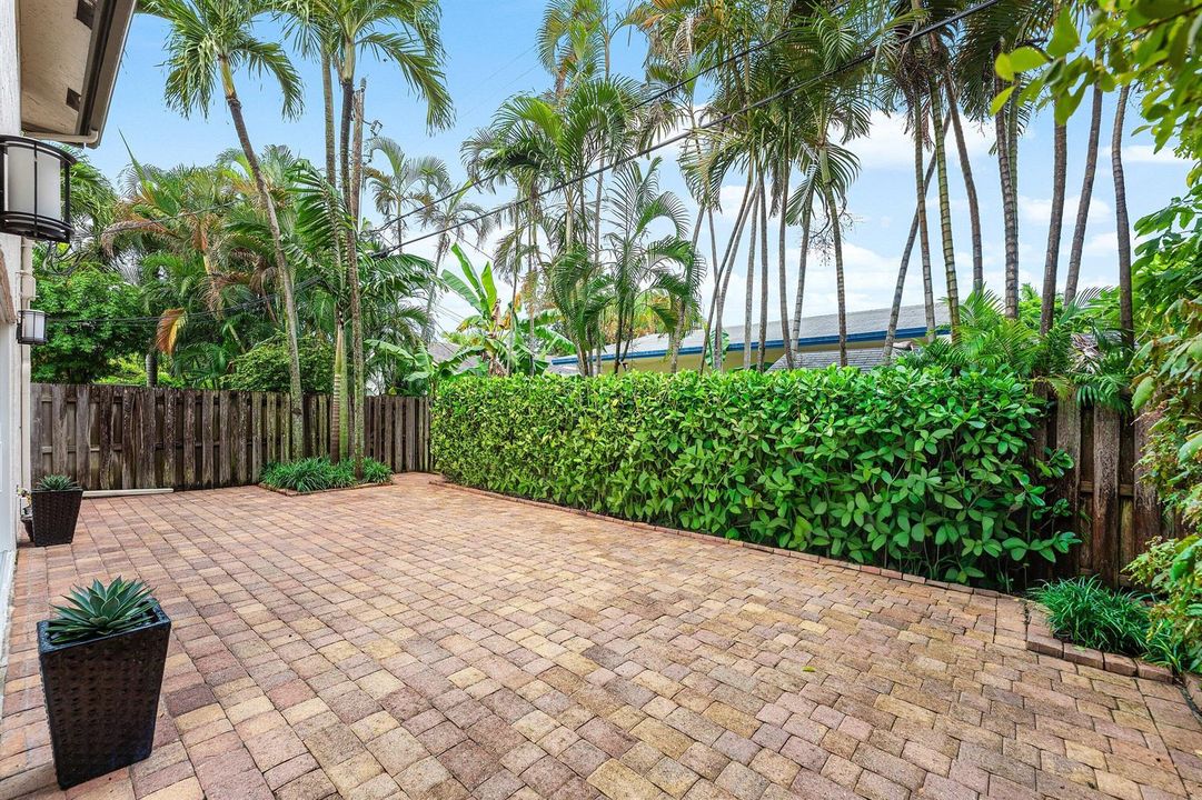 032-620Northeast9thAvenue-4-FortLauderda