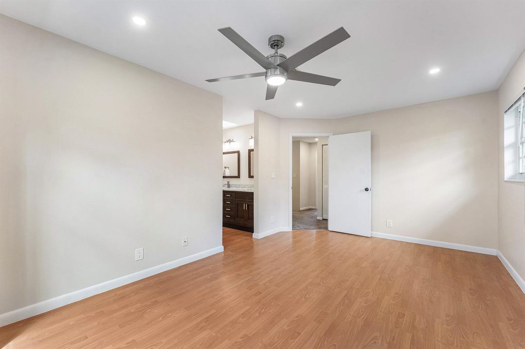 023-620Northeast9thAvenue-4-FortLauderda