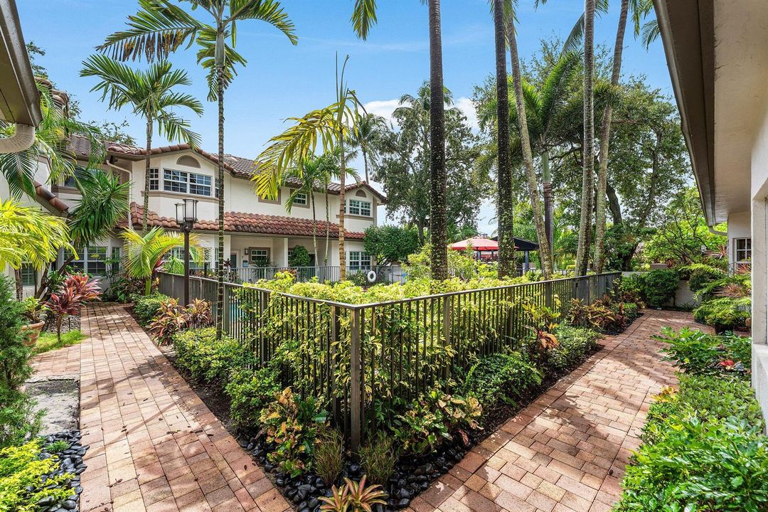 033-620Northeast9thAvenue-4-FortLauderda