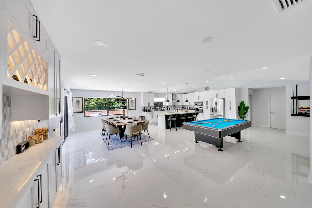 Indoors 4526 St Andrews Dr (1)