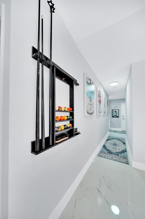Indoors 4526 St Andrews Dr (46)