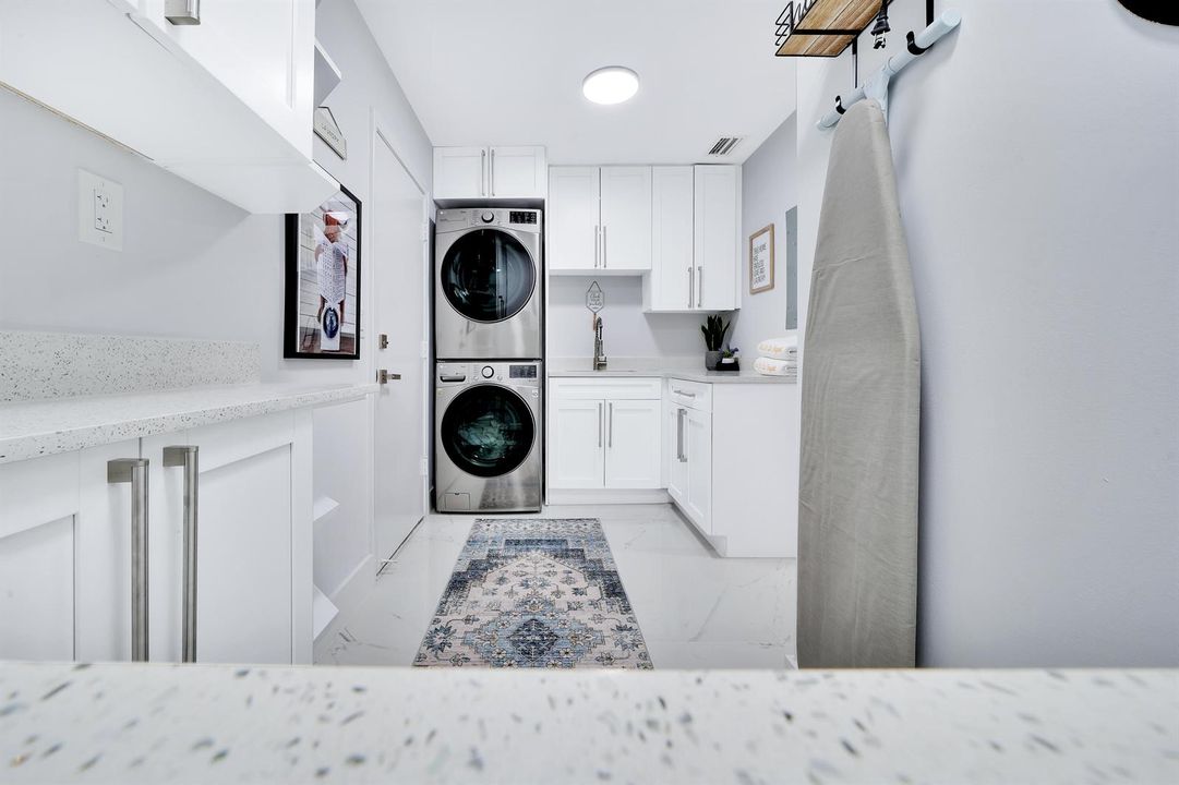 Indoors 4526 St Andrews Dr (51)
