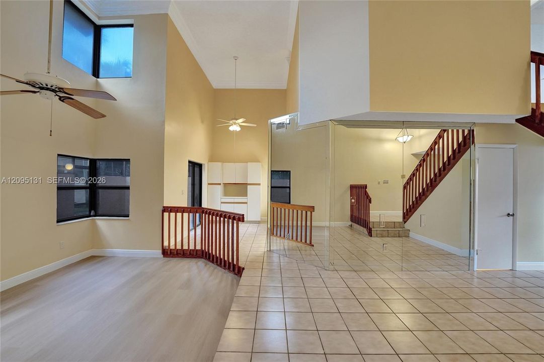 En Venta: $399,900 (3 camas, 2 baños, 1302 Pies cuadrados)
