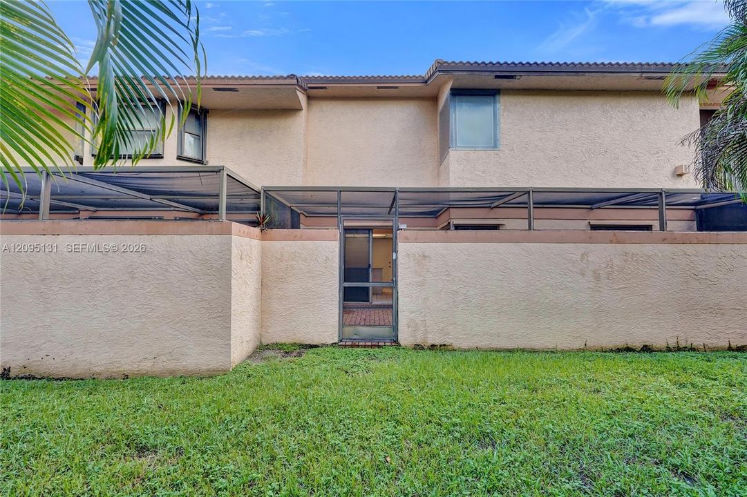 En Venta: $399,900 (3 camas, 2 baños, 1302 Pies cuadrados)