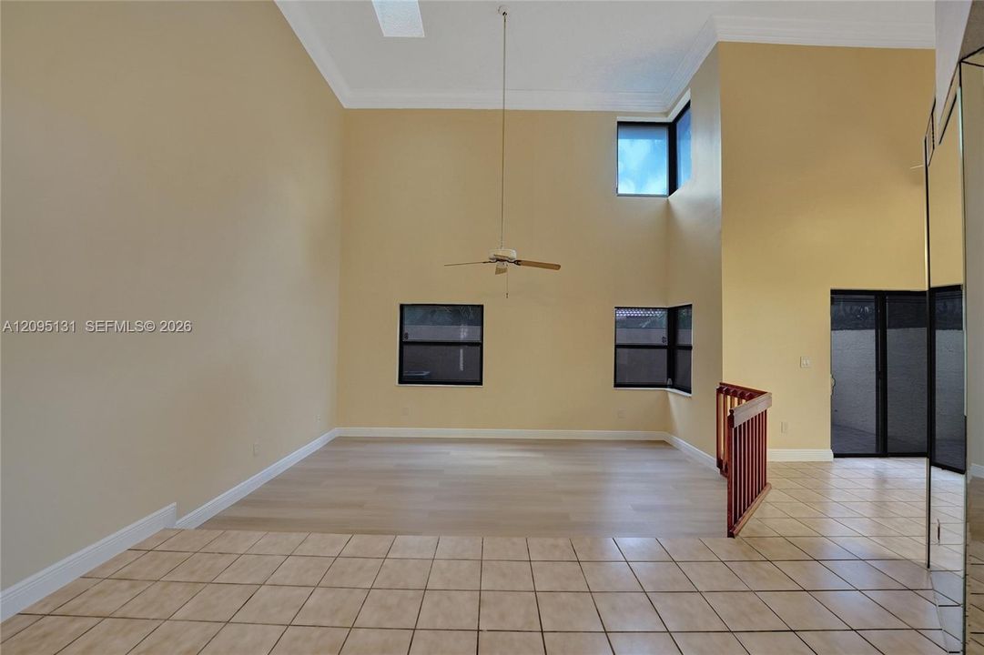 En Venta: $399,900 (3 camas, 2 baños, 1302 Pies cuadrados)