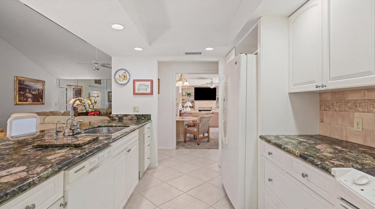 11-16997 Freshwind Cir