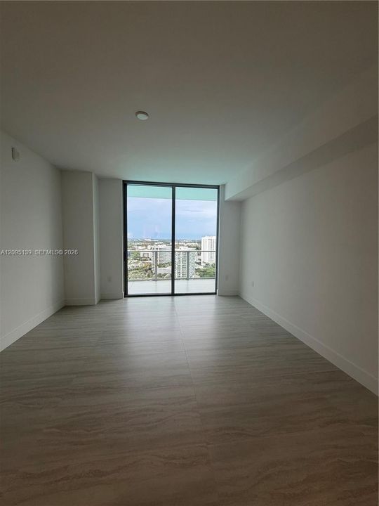 В аренду: $8,500 (2 спален, 2 ванн, 1462 Квадратных фут)
