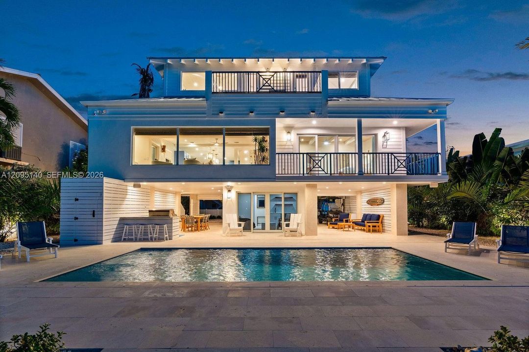 For Sale: $4,899,000 (4 beds, 4 baths, 2476 Square Feet)