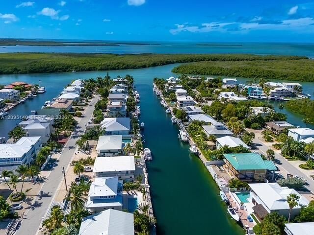 For Sale: $4,899,000 (4 beds, 4 baths, 2476 Square Feet)