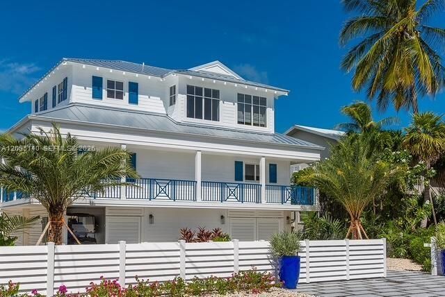 For Sale: $4,899,000 (4 beds, 4 baths, 2476 Square Feet)