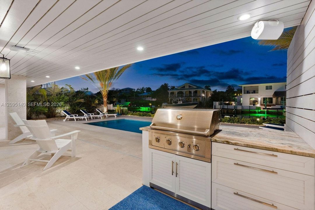 For Sale: $4,899,000 (4 beds, 4 baths, 2476 Square Feet)