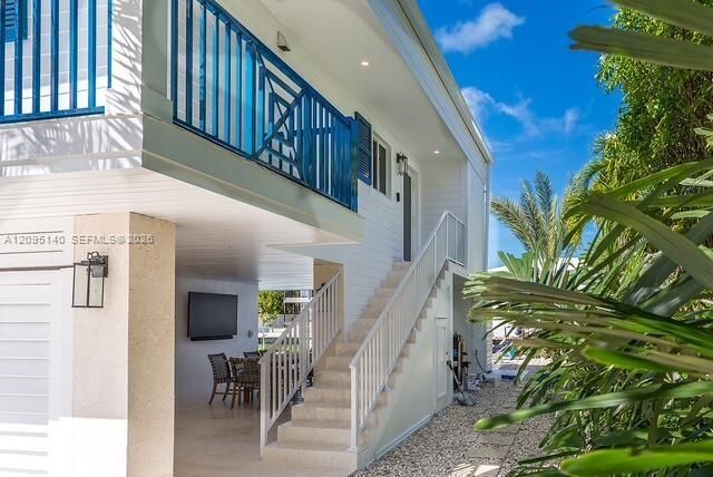 For Sale: $4,899,000 (4 beds, 4 baths, 2476 Square Feet)
