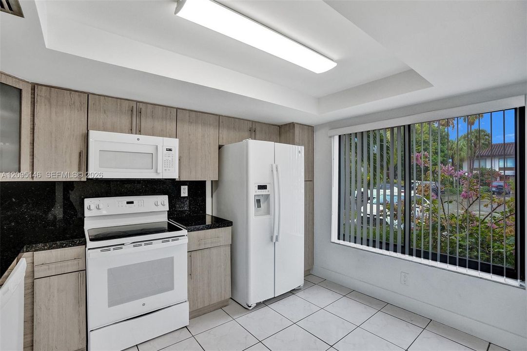 En Renta: $4,850 (3 camas, 2 baños, 1590 Pies cuadrados)