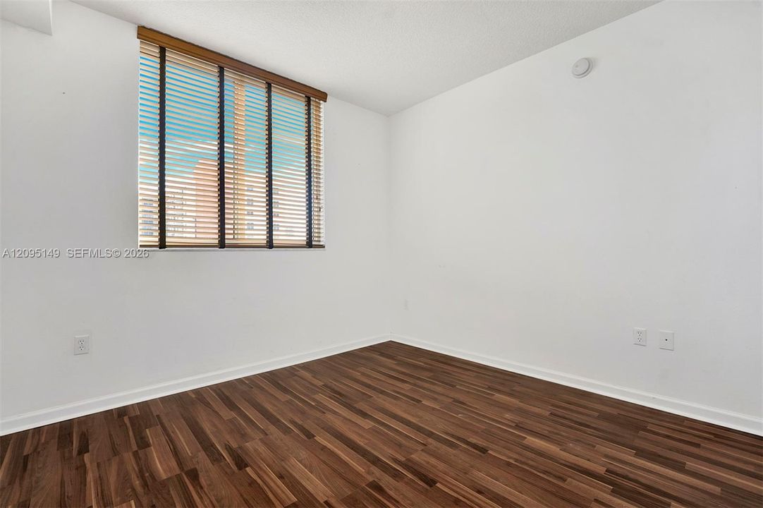 En Renta: $3,000 (2 camas, 2 baños, 1077 Pies cuadrados)