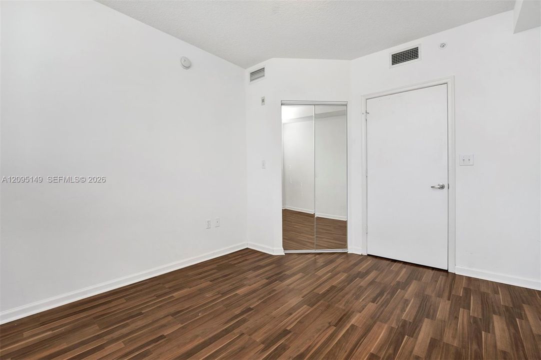 En Renta: $3,000 (2 camas, 2 baños, 1077 Pies cuadrados)