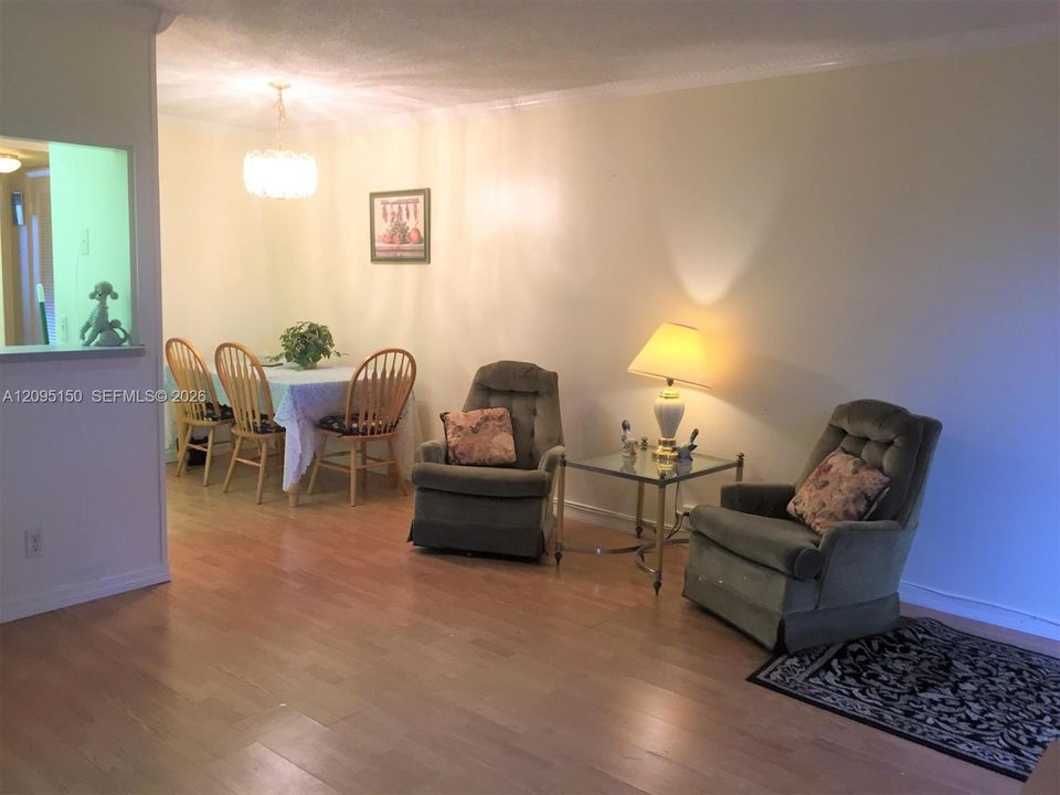 В аренду: $1,450 (1 спален, 1 ванн, 570 Квадратных фут)