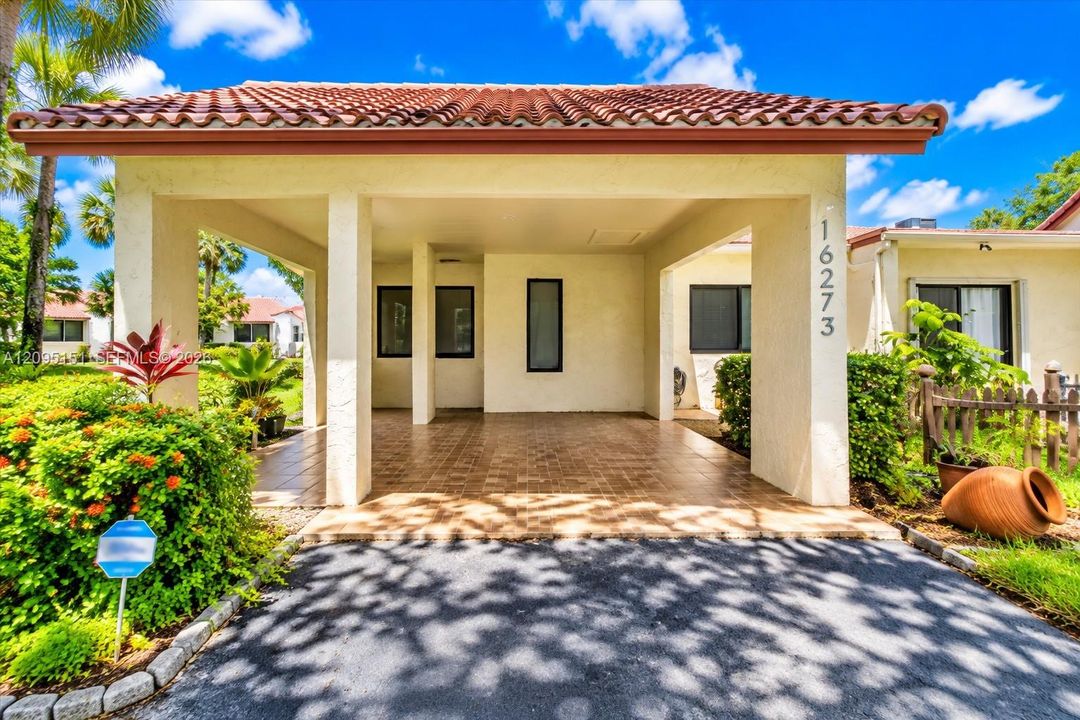 На продажу: $435,000 (2 спален, 2 ванн, 1580 Квадратных фут)