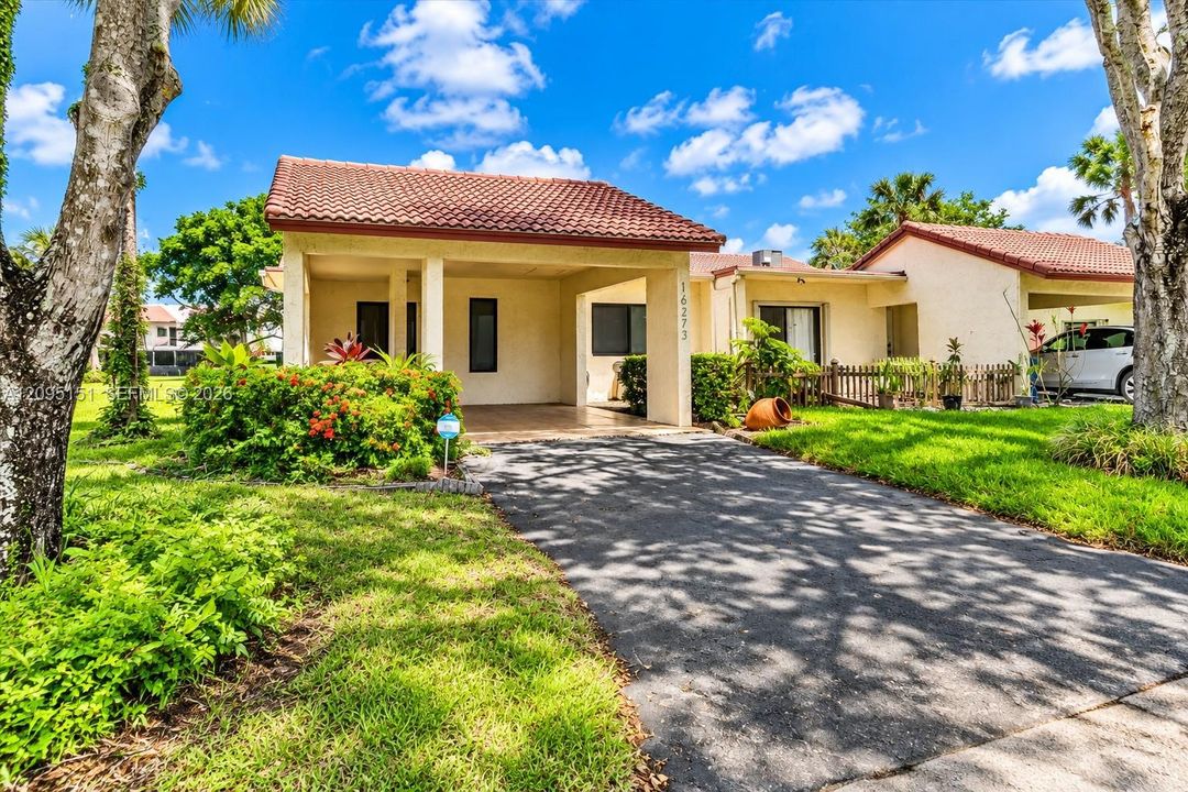 На продажу: $435,000 (2 спален, 2 ванн, 1580 Квадратных фут)