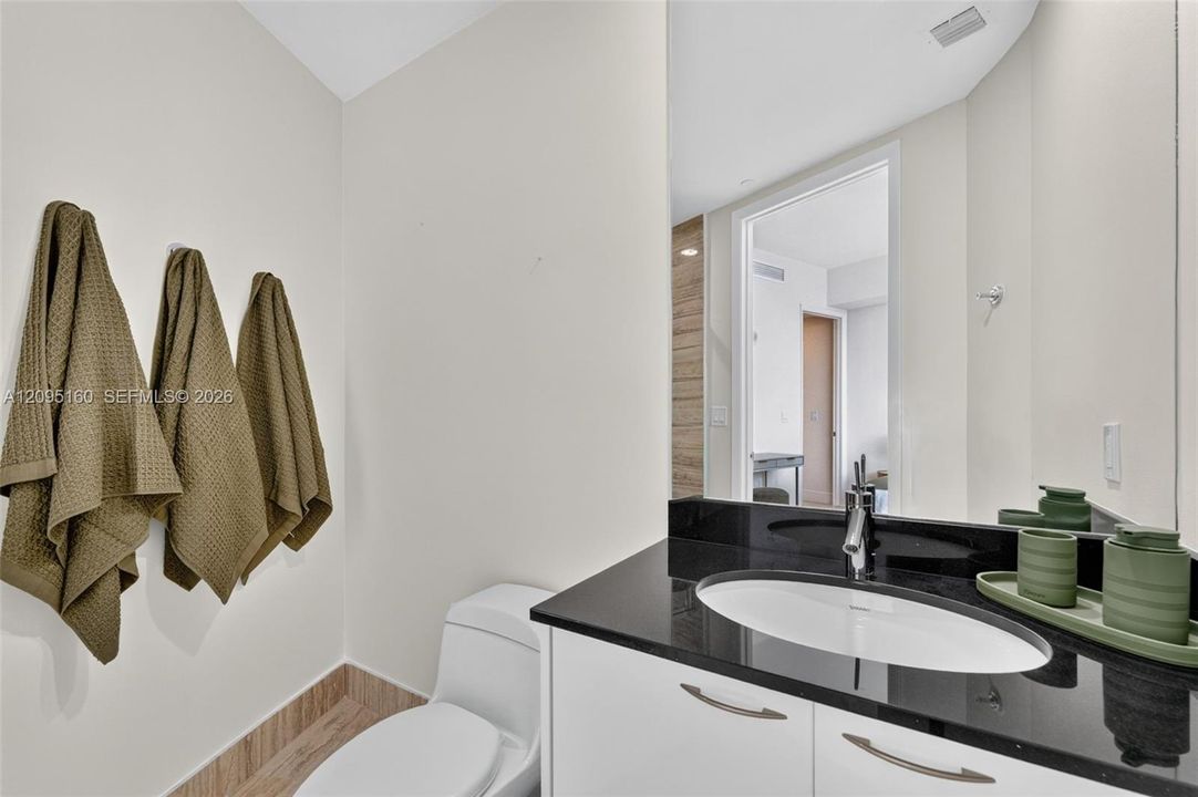 В аренду: $11,000 (3 спален, 3 ванн, 2327 Квадратных фут)