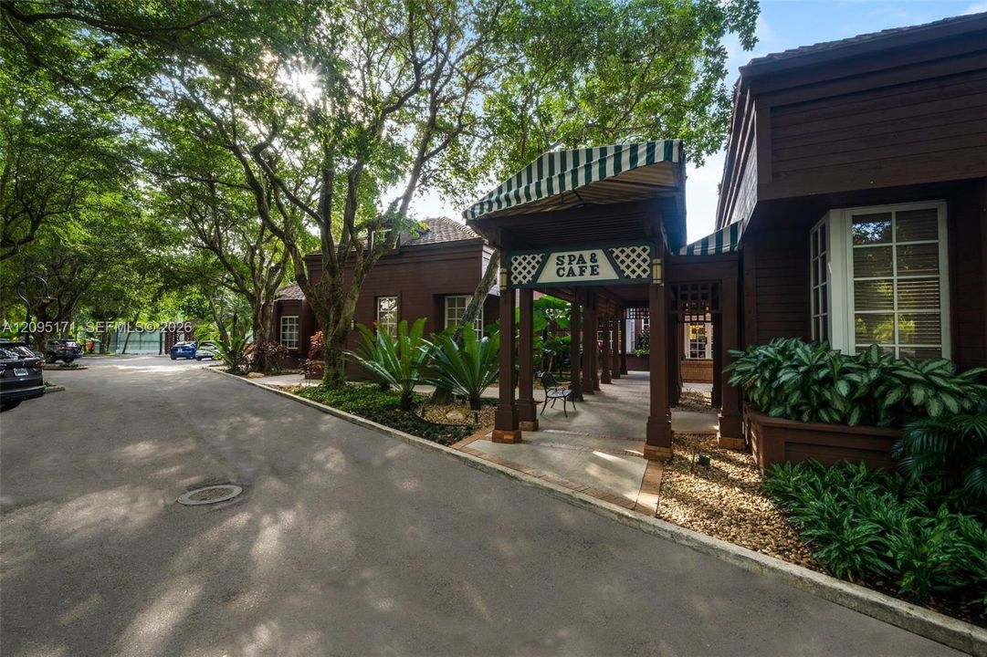 For Rent: $4,950 (2 beds, 2 baths, 1312 Square Feet)