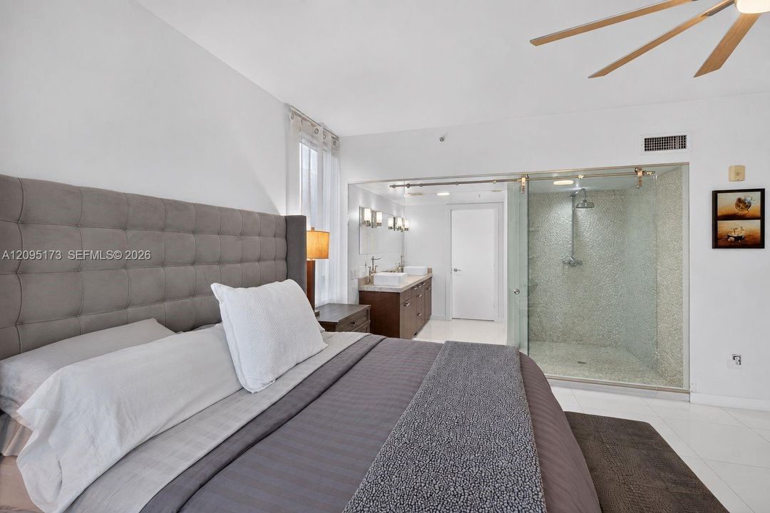 En Renta: $5,950 (2 camas, 2 baños, 1284 Pies cuadrados)
