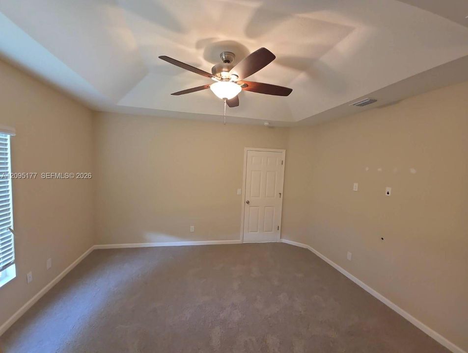 For Sale: $366,000 (4 beds, 2 baths, 1935 Square Feet)