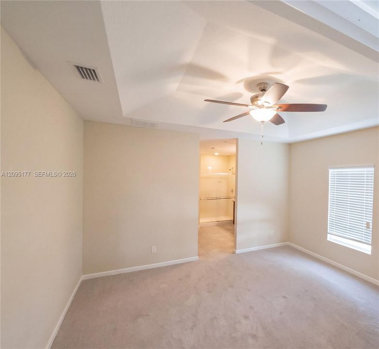 For Sale: $366,000 (4 beds, 2 baths, 1935 Square Feet)