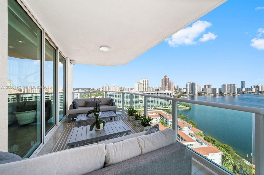 En Venta: $3,495,000 (4 camas, 4 baños, 3533 Pies cuadrados)